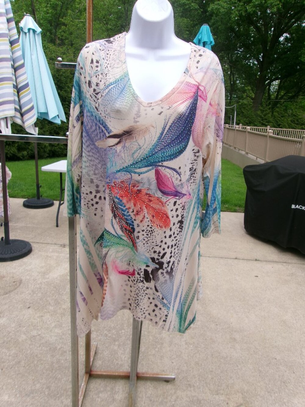 JOSTAR BEIGE FEATHER PRINT TUNIC S